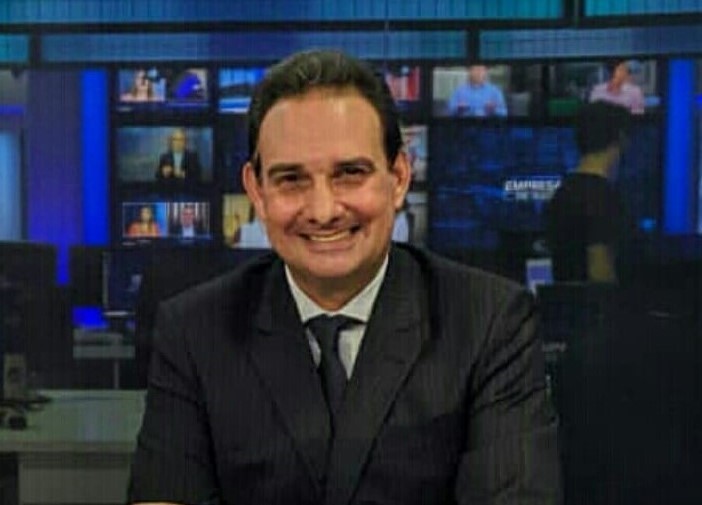 Francisco Freitas na bancada do programa